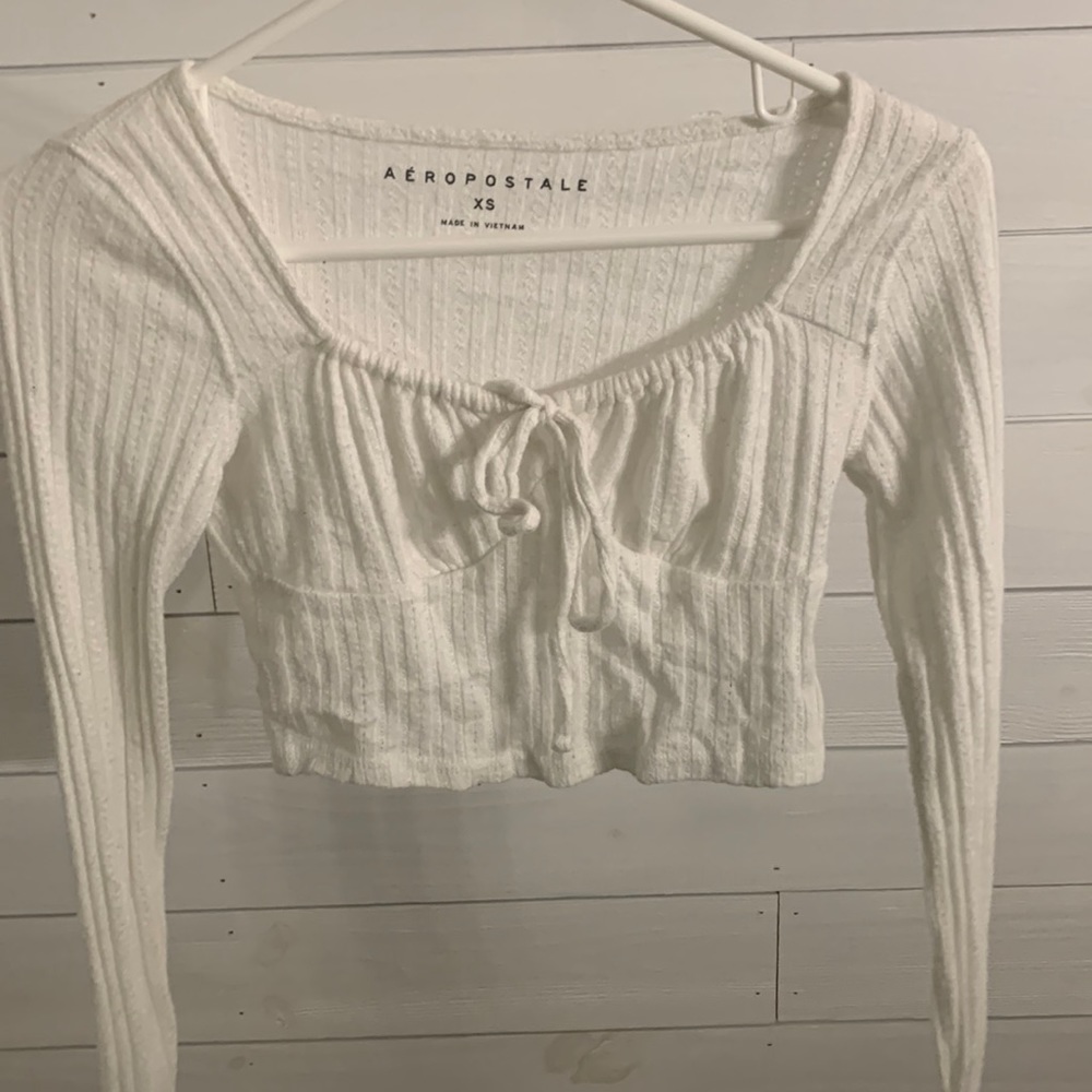 aeropostale cropped white long sleeve shirt!